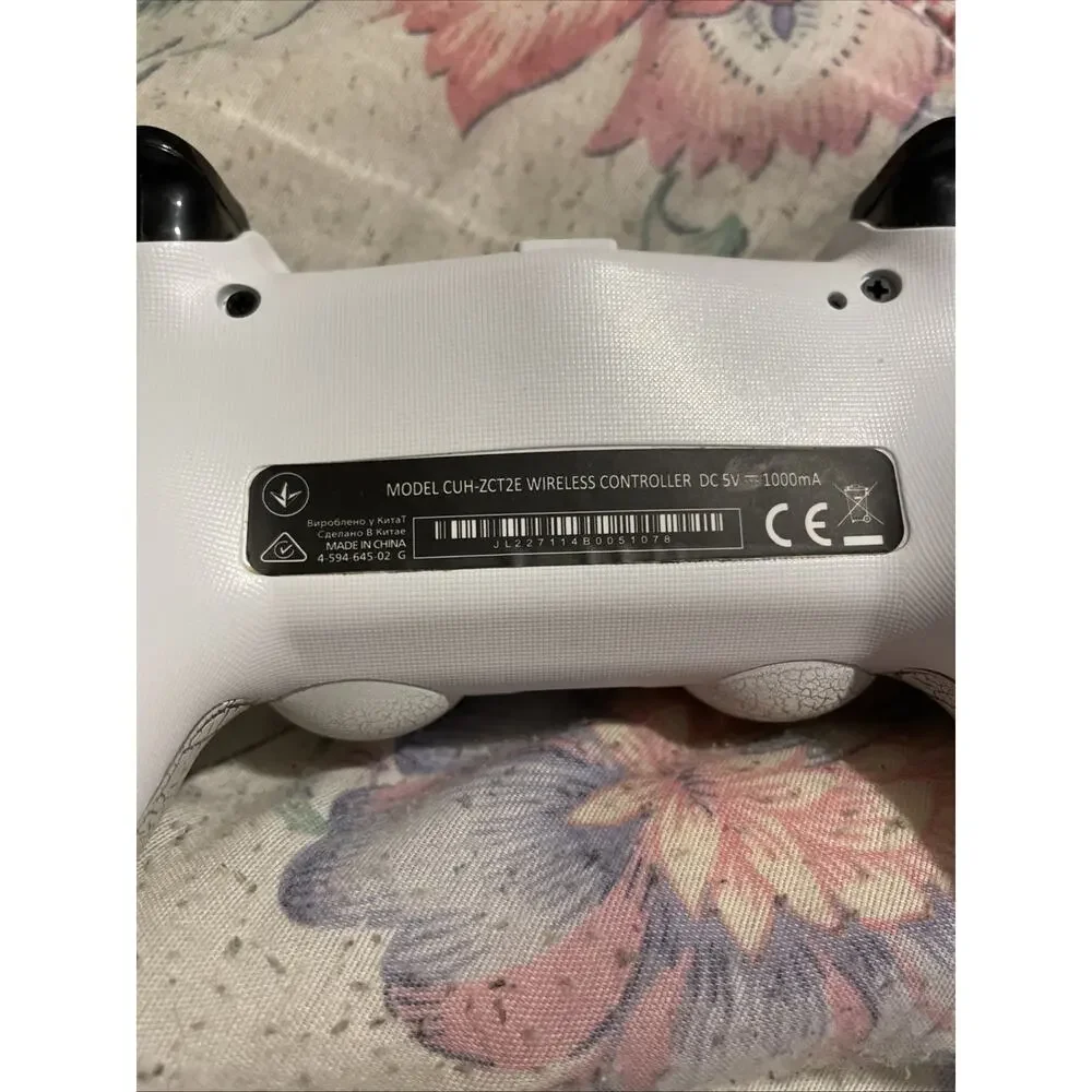 PlayStation 4 Wireless Controller DualShock 4 Glacier White CUH-ZCT2U Untested